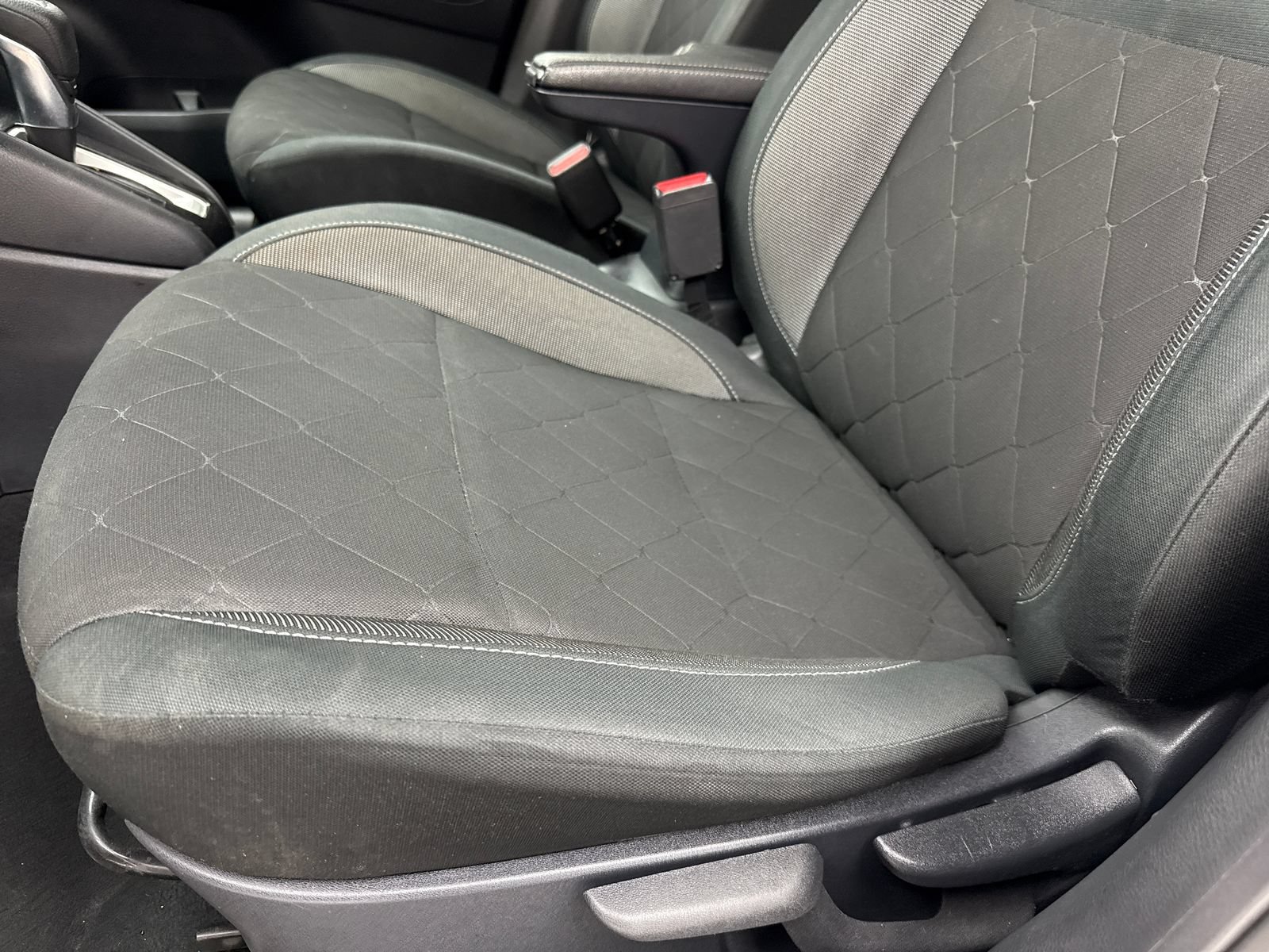Used 2020 Nissan Kicks S FWD image 34