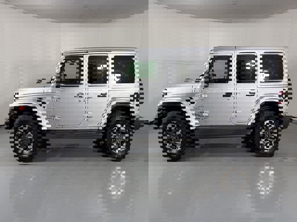 Used 2022 Jeep Wrangler Unlimited Sahara w/ LED Lighting Group image 5