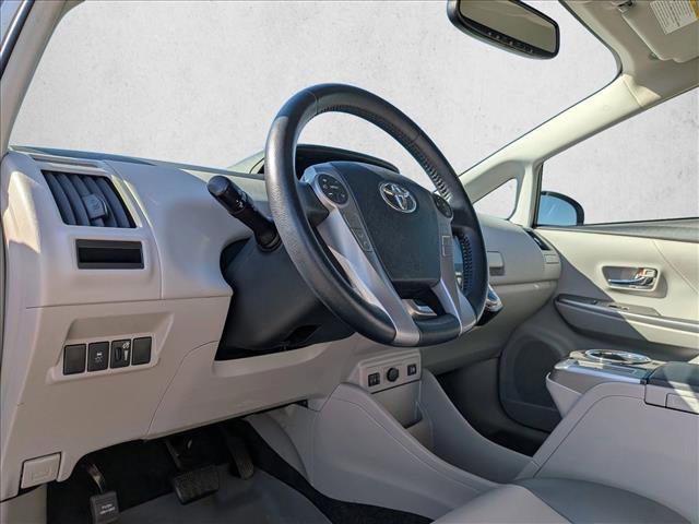 Used 2017 Toyota Prius V Five image 8