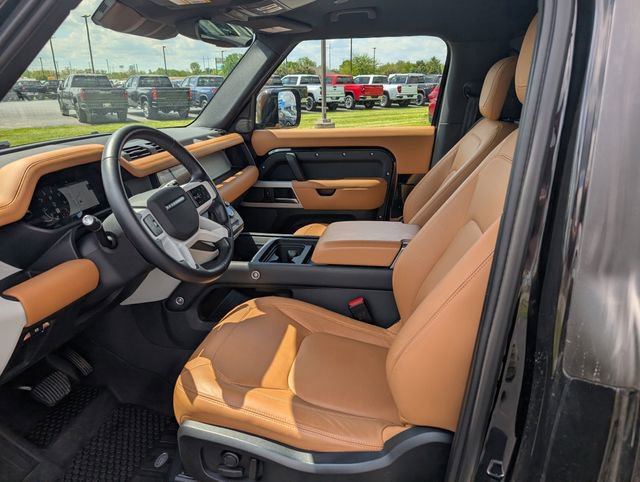 Used 2023 Land Rover Defender 90 S AWD/4WD image 10
