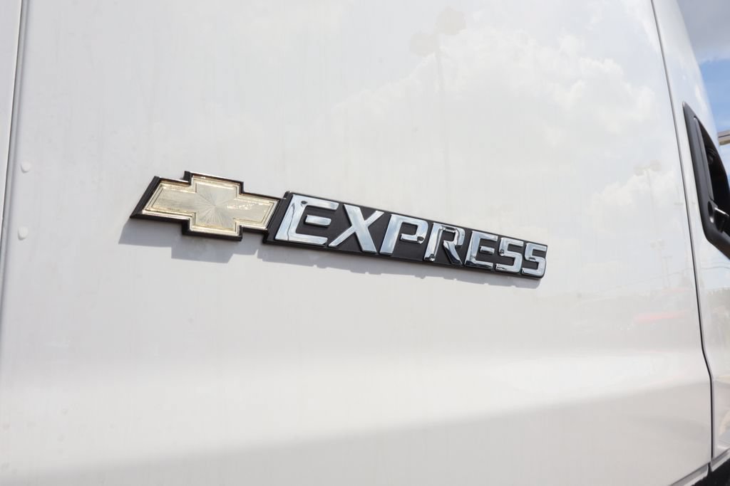 New 2025 Chevrolet Express 2500 w/ Driver Convenience Package RWD image 23
