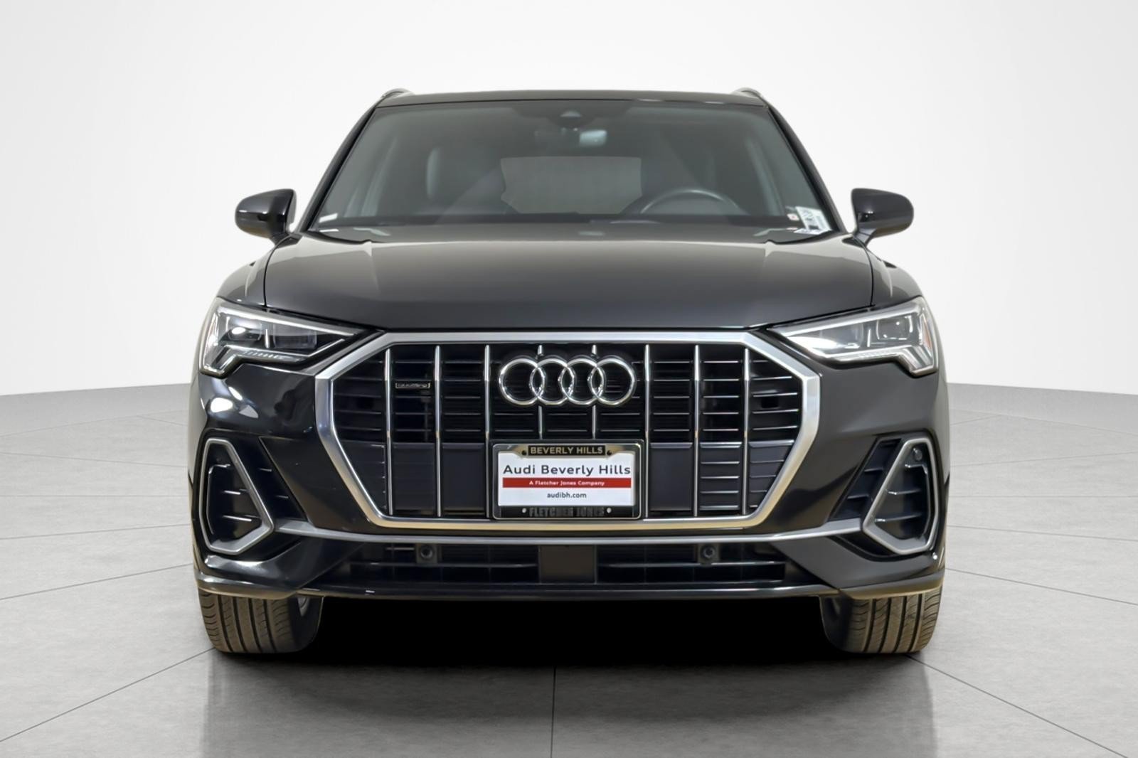 Used 2023 Audi Q3 2.0T Premium w/ Convenience Package AWD/4WD image 8