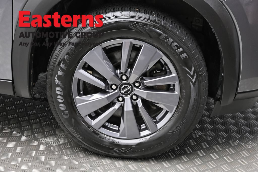 Used 2022 Nissan Pathfinder SV AWD/4WD image 33