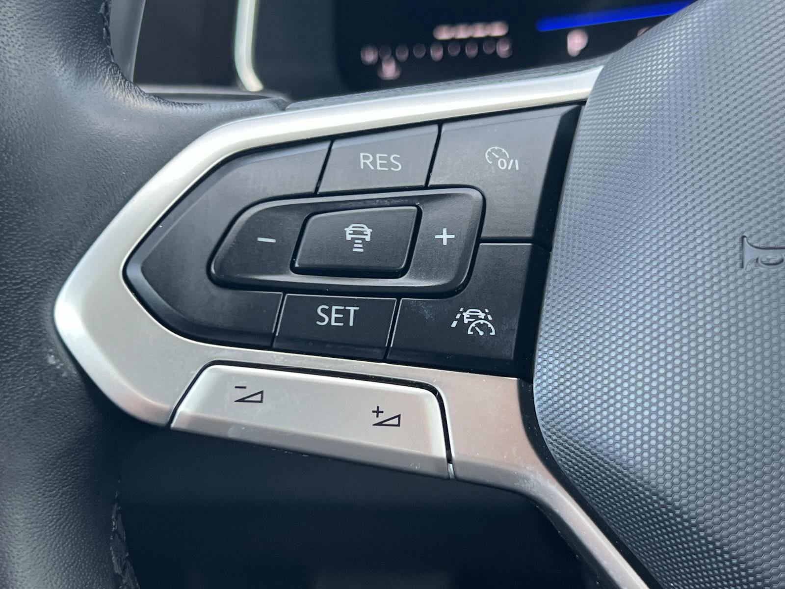 Certified 2024 Volkswagen Jetta S image 9