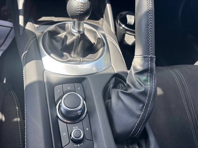 Certified 2024 MAZDA MX-5 Miata Club RWD image 12