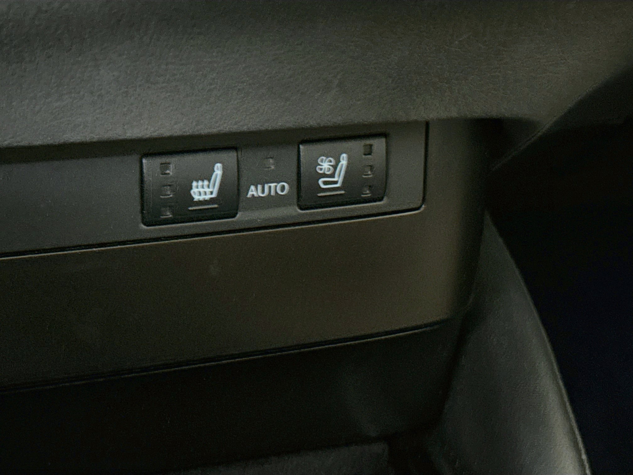 Used 2024 Lexus ES 350 w/ Premium Package FWD image 23