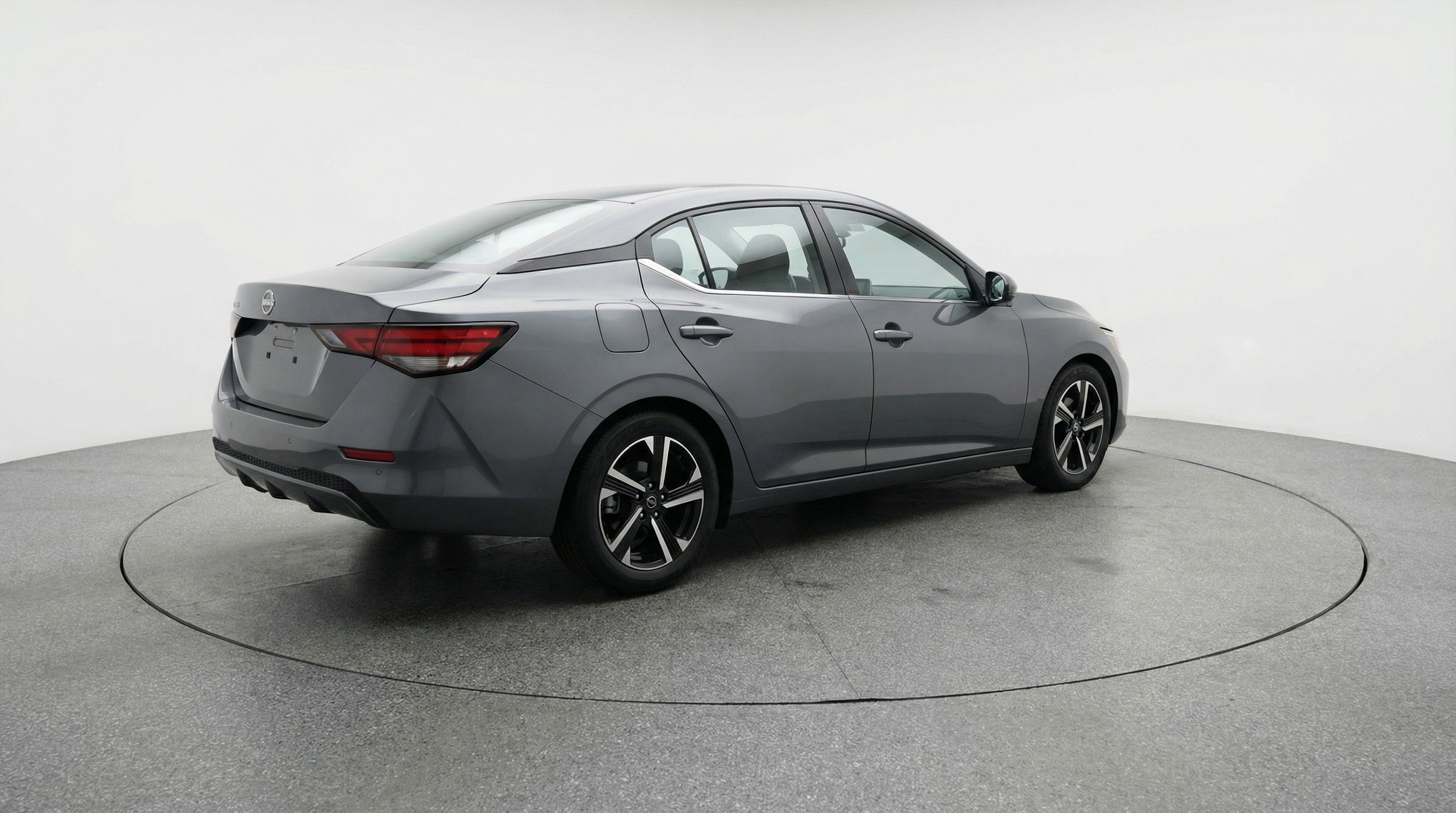 Used 2025 Nissan Sentra SV image 9