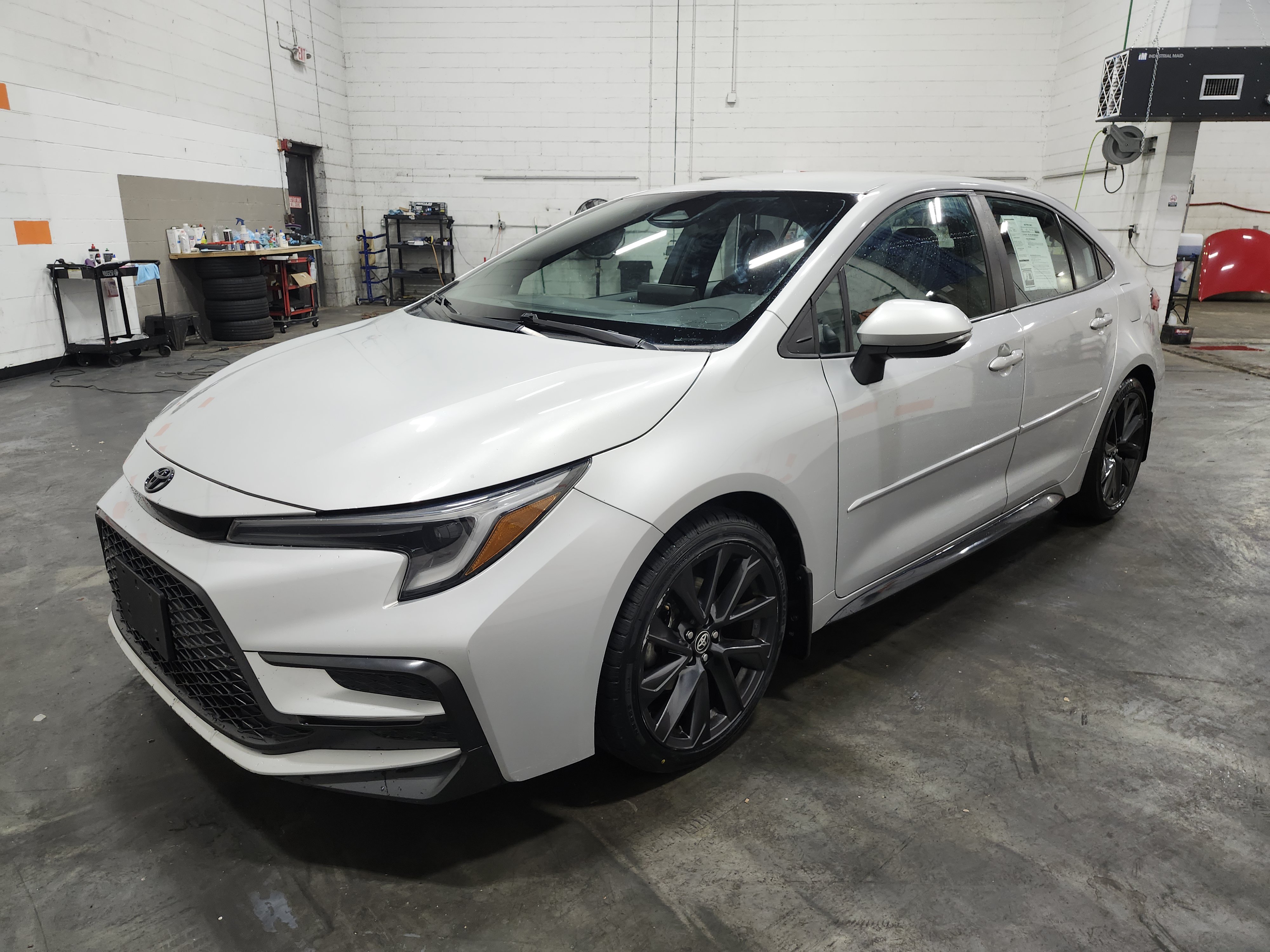 Used 2023 Toyota Corolla SE FWD image 12