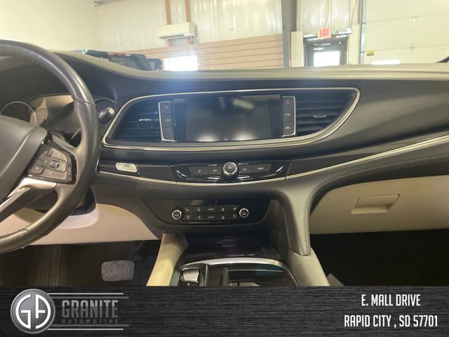 Used 2023 Buick Enclave Premium AWD/4WD image 22