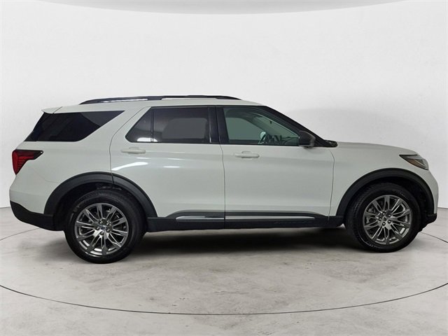Certified 2025 Ford Explorer Active w/ Active Comfort Package image 6
