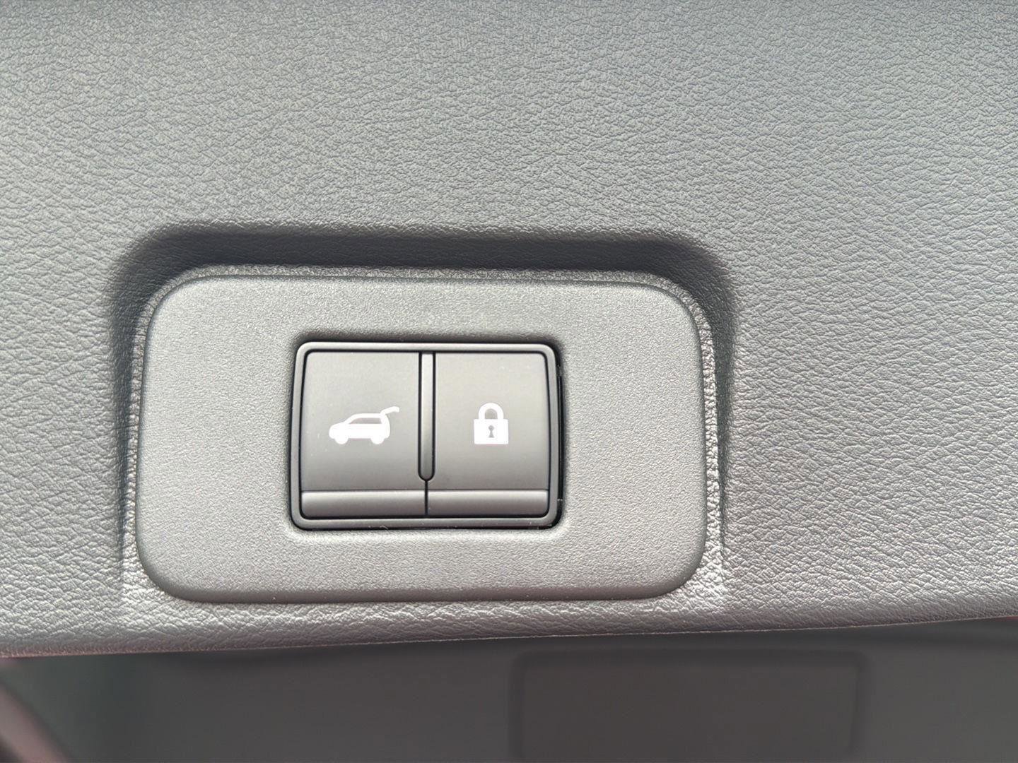 New 2026 Nissan Rogue SV FWD image 33