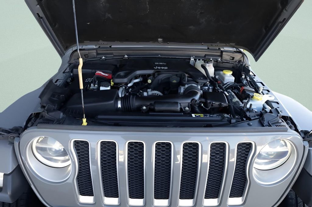 Used 2019 Jeep Wrangler Unlimited Sahara w/ Dual Top Group image 9