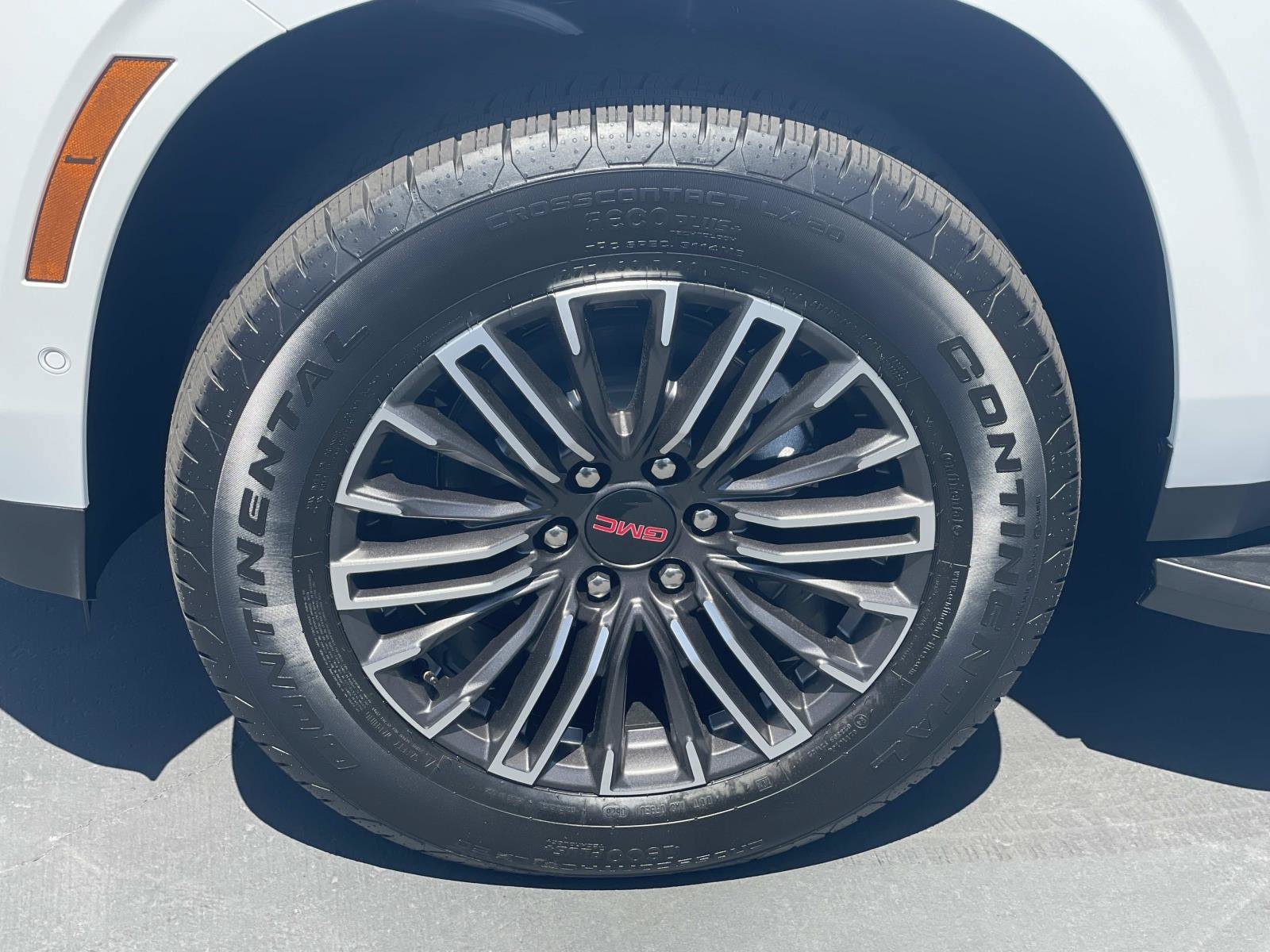 New 2026 GMC Yukon XL Elevation RWD image 30