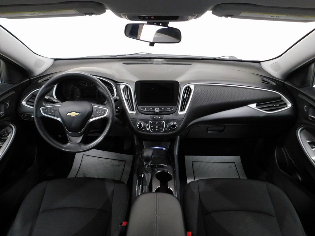Used 2022 Chevrolet Malibu LT image 39