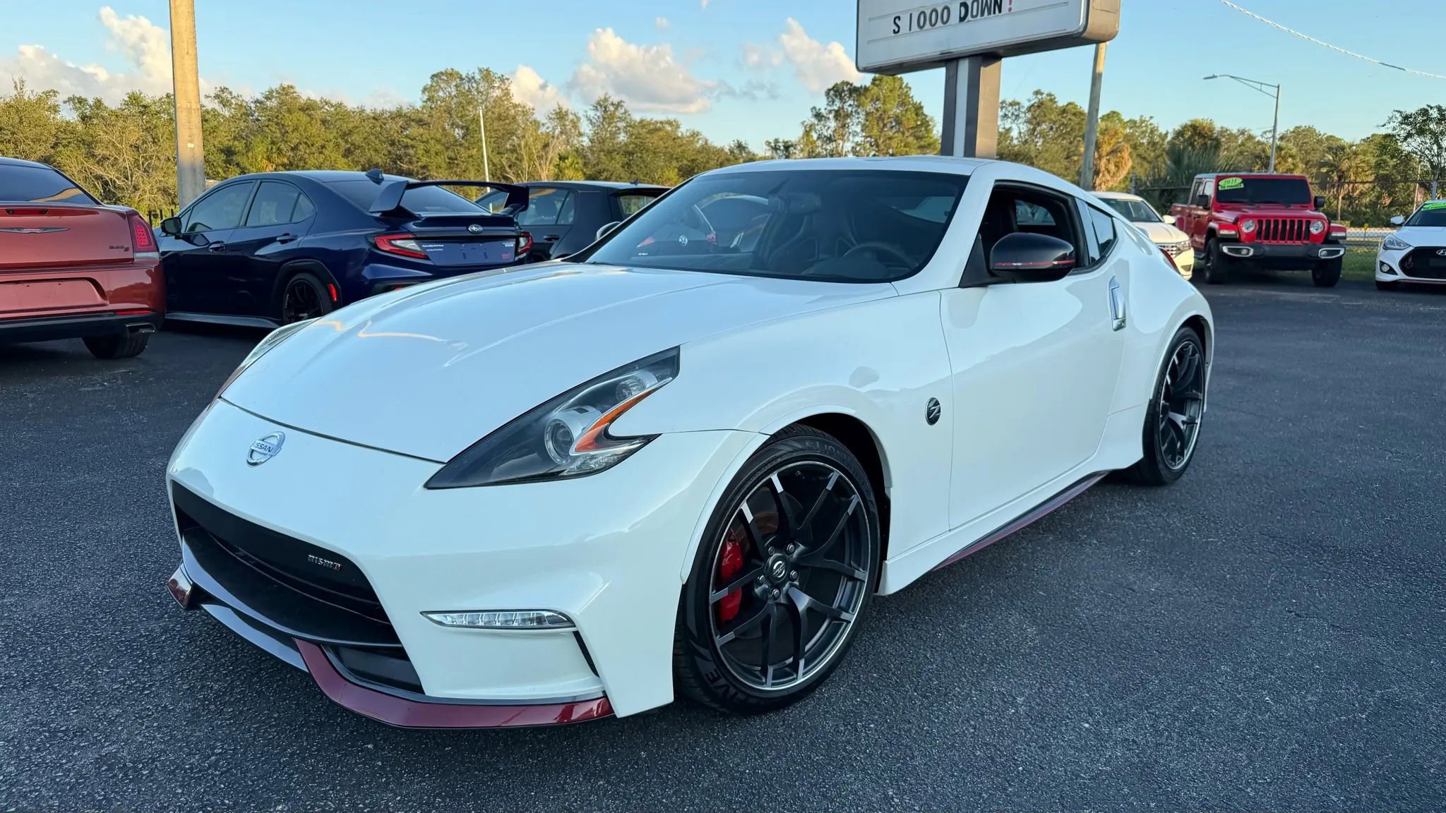 Used 2016 Nissan 370Z NISMO image 2