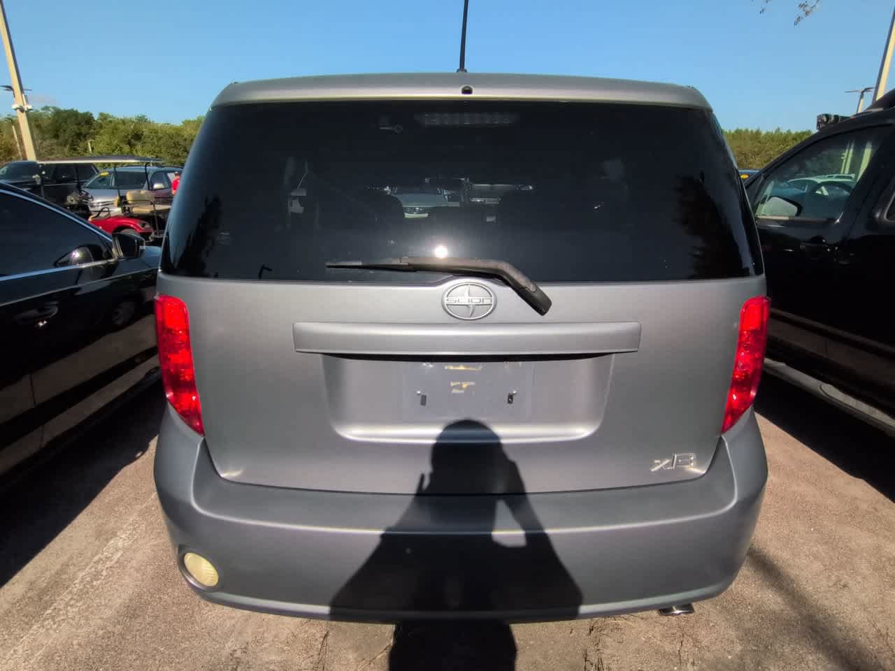 Used 2009 Scion xB FWD image 4