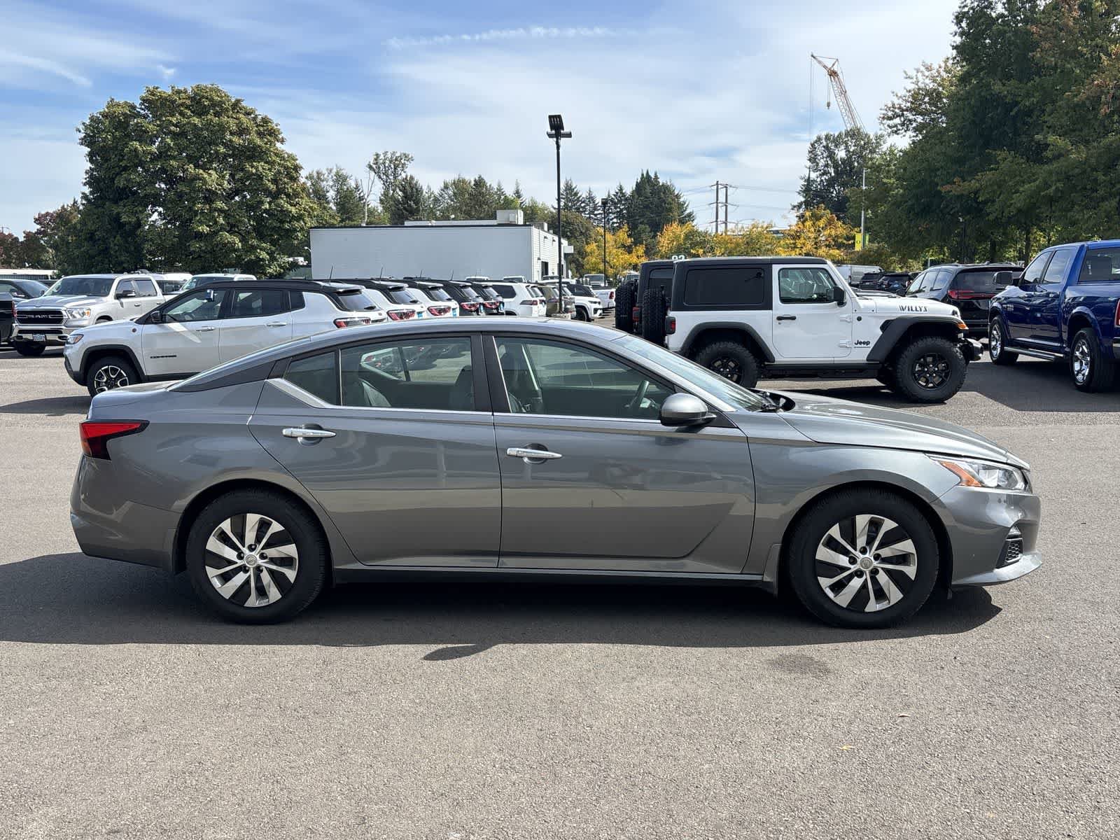 Used 2020 Nissan Altima 2.5 S FWD image 6