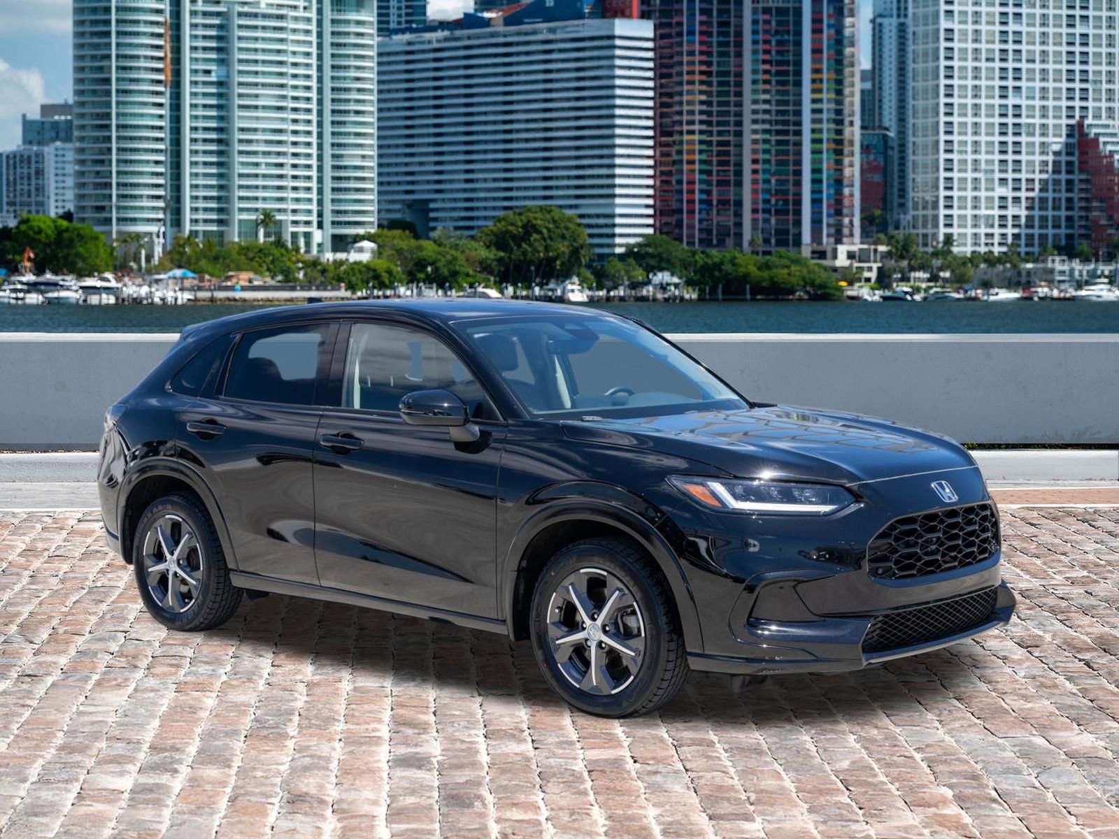 Certified 2024 Honda HR-V EX-L image 3
