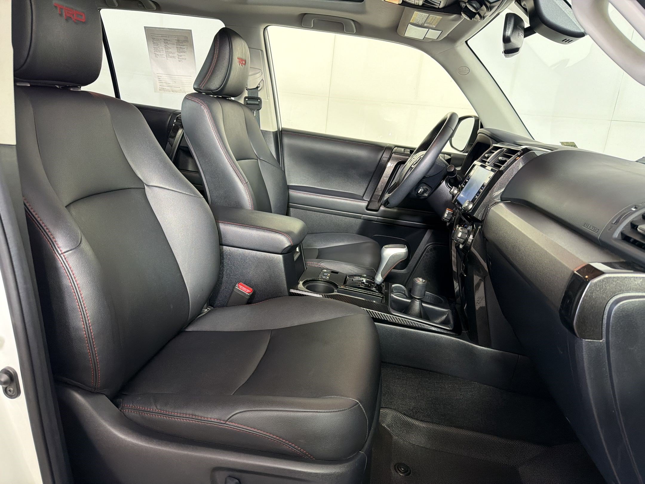 Used 2021 Toyota 4Runner TRD Off-Road Premium w/ Moonroof Package AWD/4WD image 25