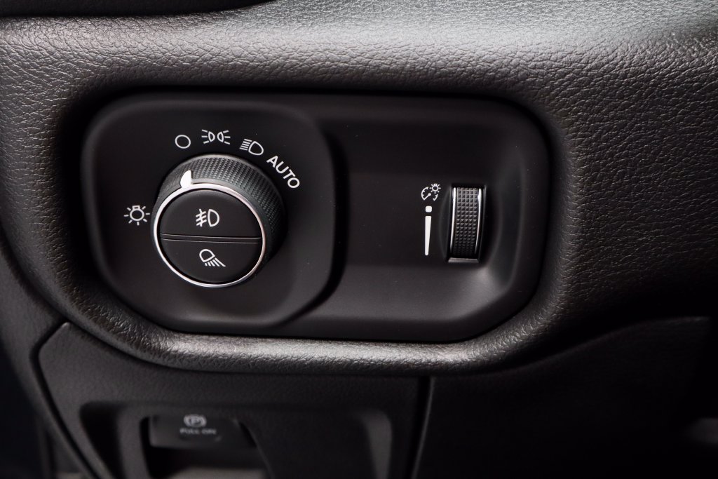 Used 2025 RAM 1500 Big Horn AWD/4WD image 26