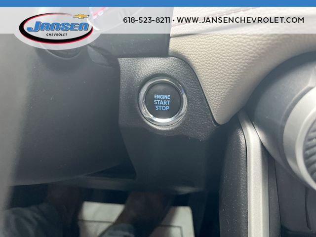 Used 2020 Toyota RAV4 XLE w/ Convenience Package image 16