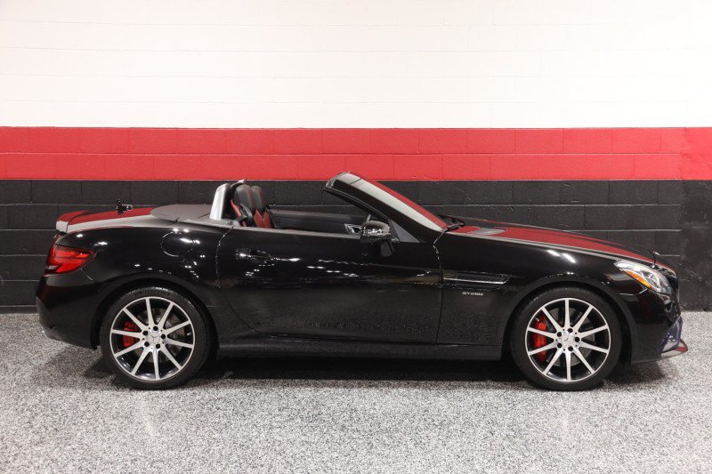 Used 2017 Mercedes-Benz SLC 43 AMG w/ Premium 2 Package image 7