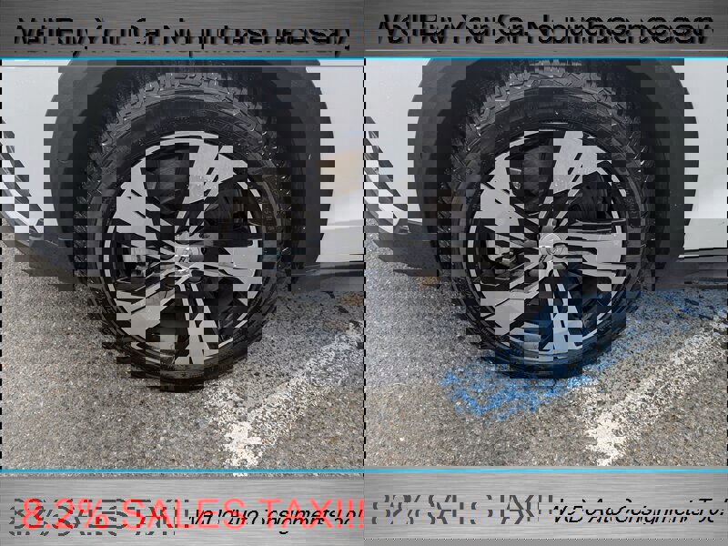 Used 2021 Volvo V60 T5 Cross Country w/ Climate Package image 11