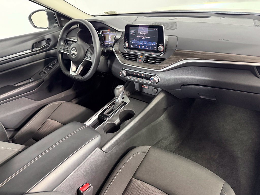 Used 2026 Nissan Altima 2.5 SV FWD image 15