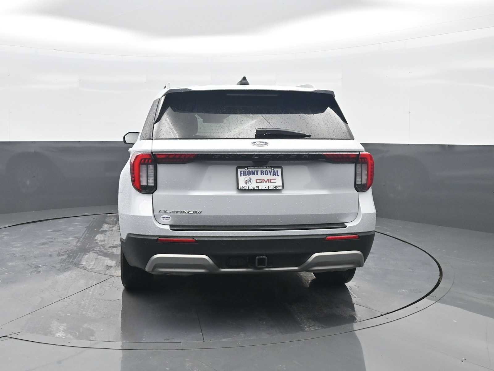 Used 2025 Ford Explorer Platinum RWD image 6