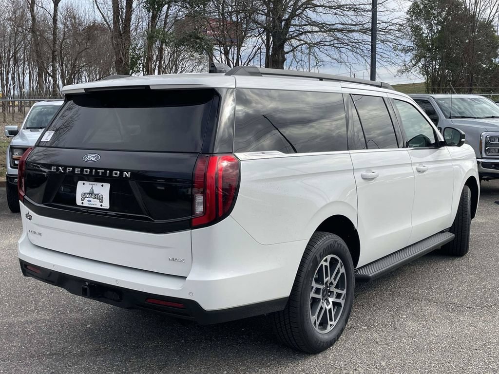 New 2026 Ford Expedition Max Active RWD image 3