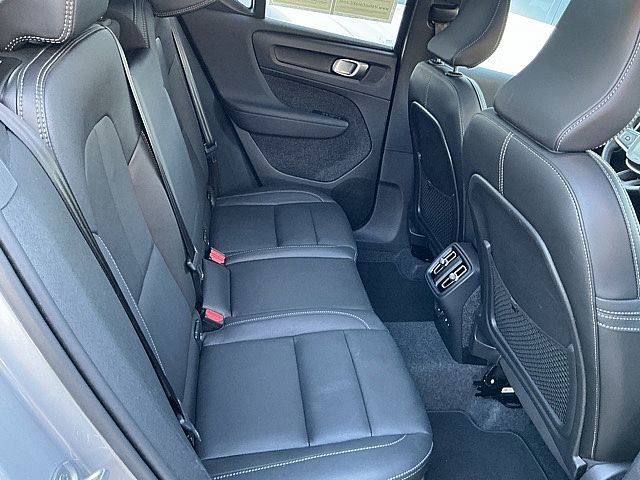 Certified 2025 Volvo XC40 B5 Core image 20