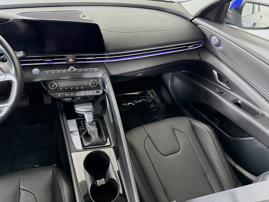 Certified 2023 Hyundai Elantra Limited FWD image 29