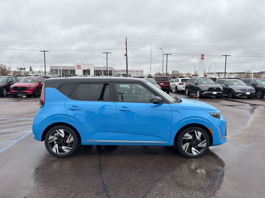 Used 2023 Kia Soul GT-Line FWD image 4