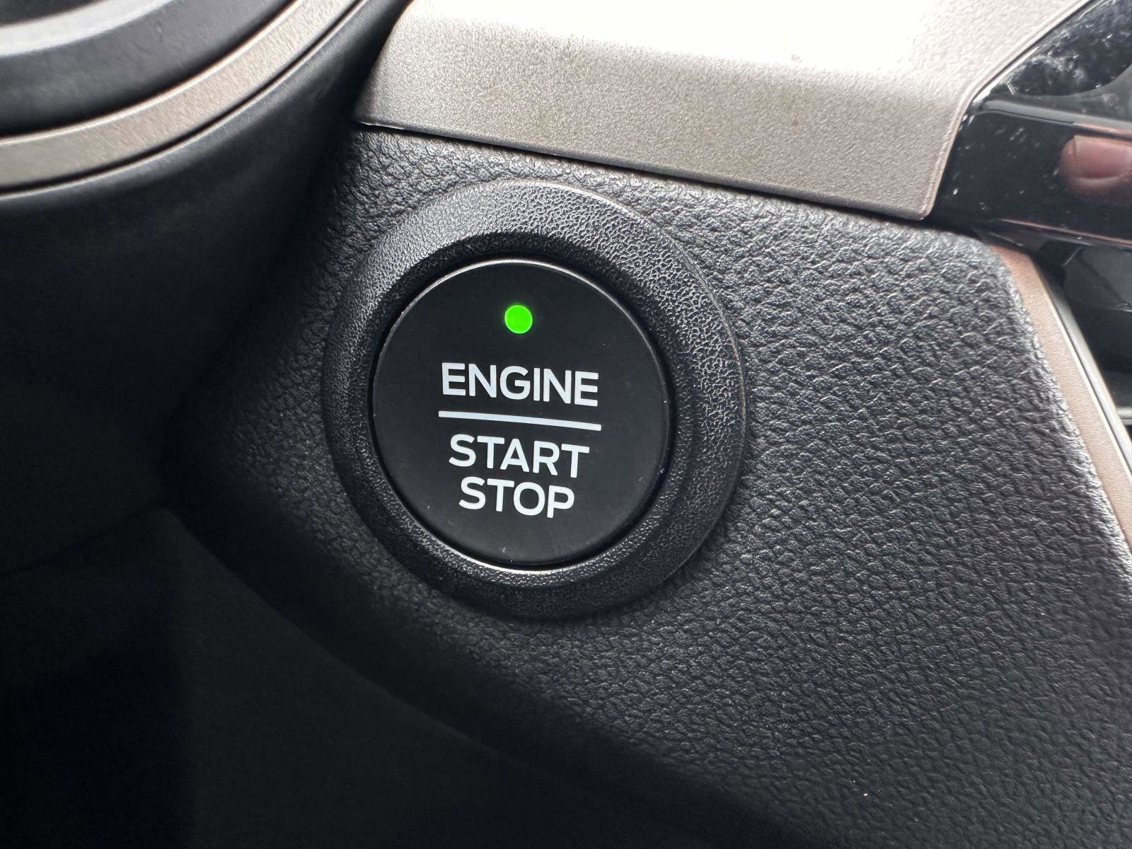 Certified 2022 Ford Escape SEL AWD/4WD image 21