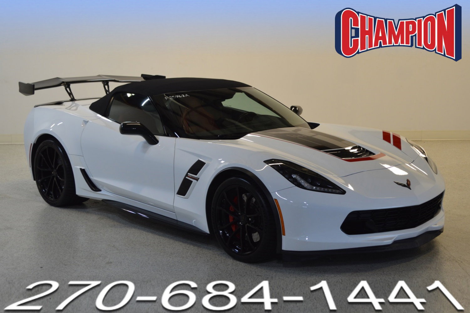 Used 2019 Chevrolet Corvette Grand Sport w/ Carbon Flash Badge Package image 1