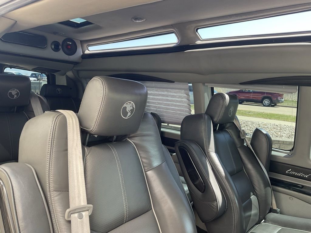 Used 2019 GMC Savana 2500 Extended image 21