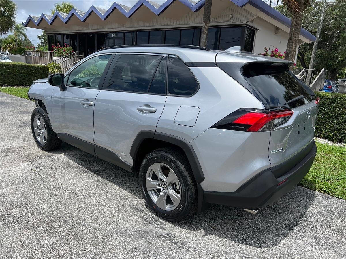 Used 2024 Toyota RAV4 LE image 7