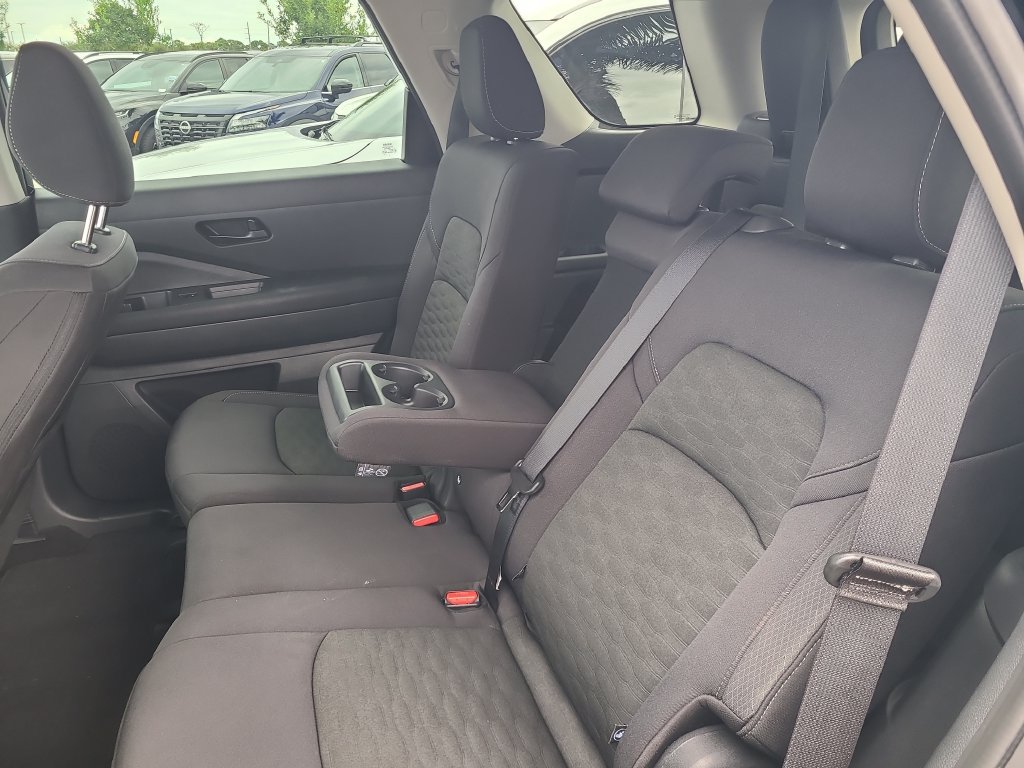 Certified 2026 Nissan Pathfinder SV FWD image 16
