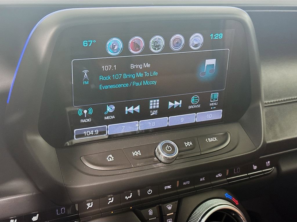 Used 2016 Chevrolet Camaro LT RWD image 15