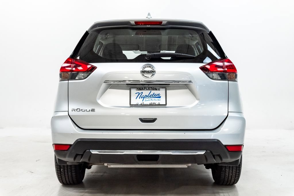 Used 2020 Nissan Rogue S FWD image 23
