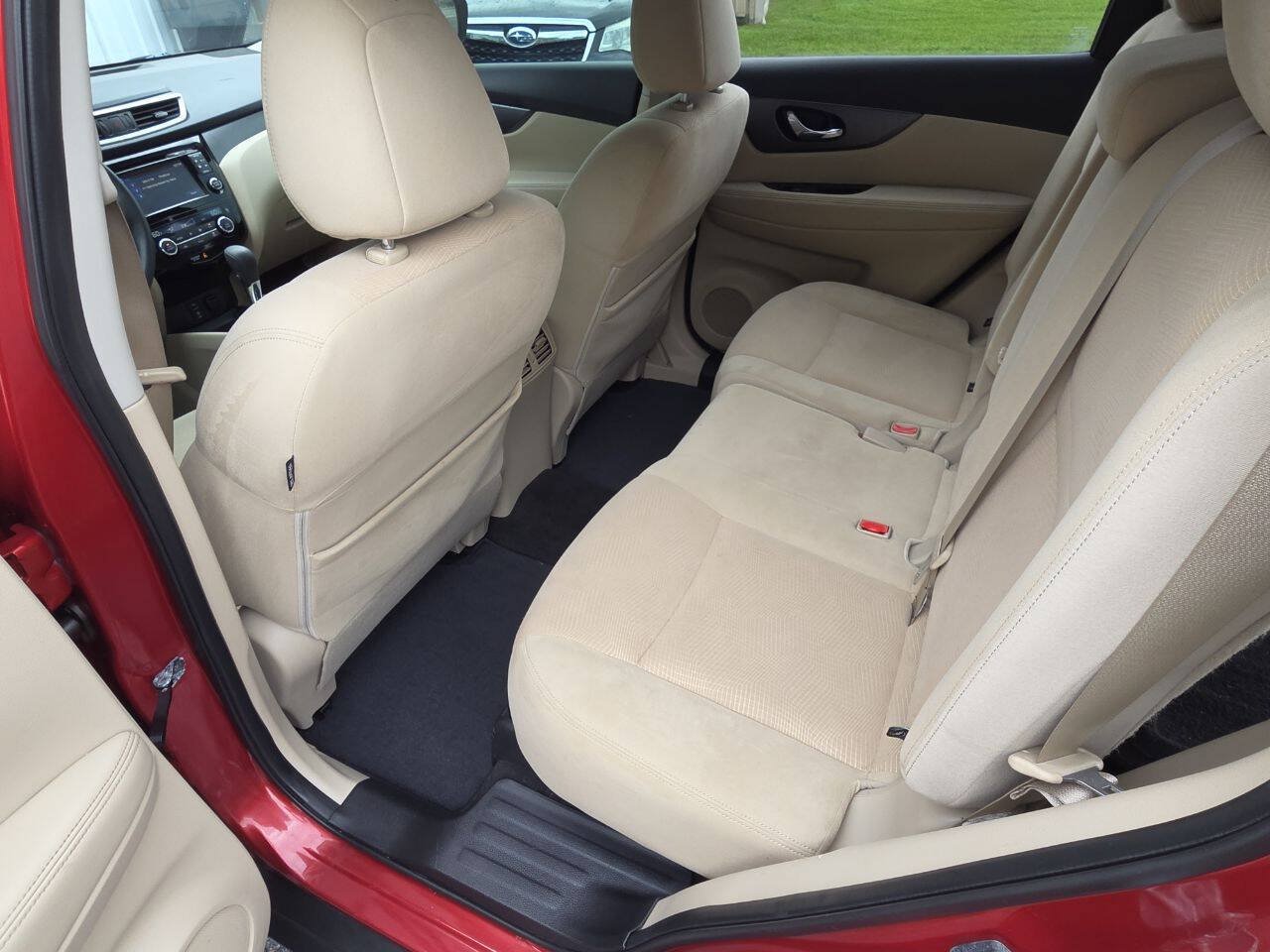 Used 2016 Nissan Rogue SV w/ SV Premium Package AWD/4WD image 7