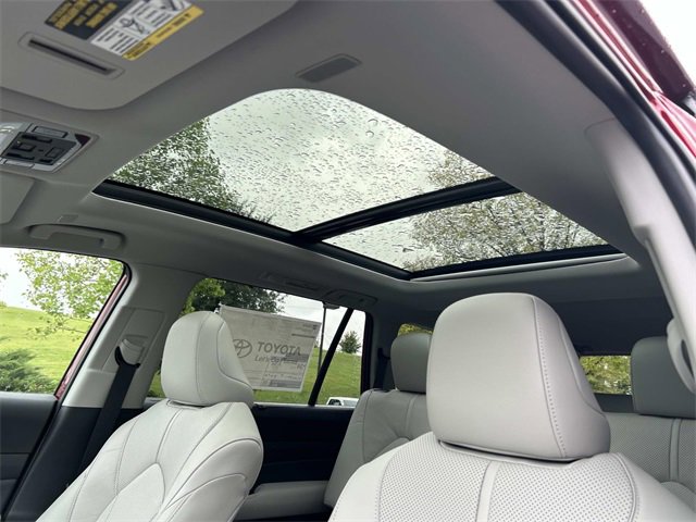 New 2026 Toyota Grand Highlander Limited image 23