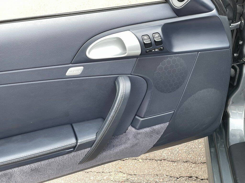 Used 2006 Porsche 911 Carrera image 27
