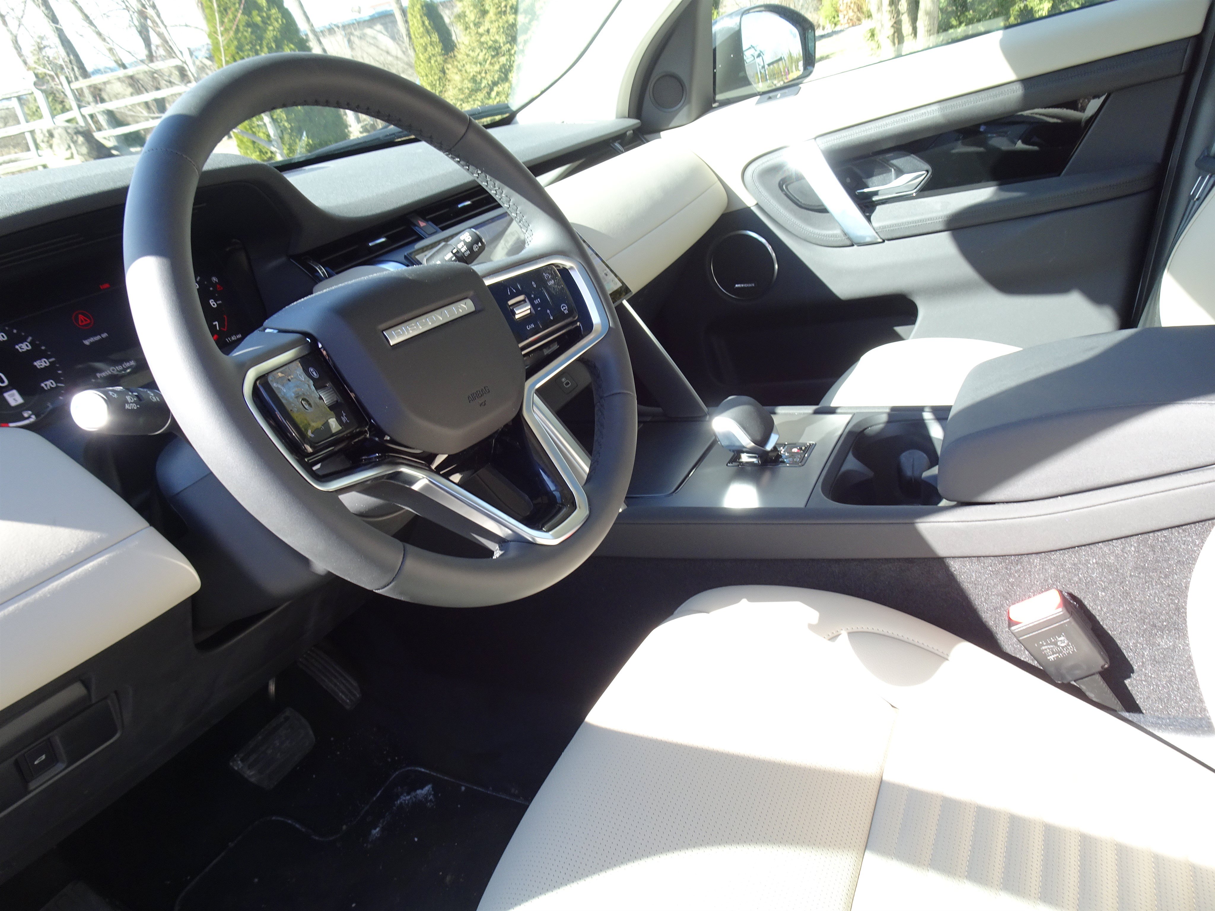 New 2025 Land Rover Discovery Sport S AWD/4WD image 15