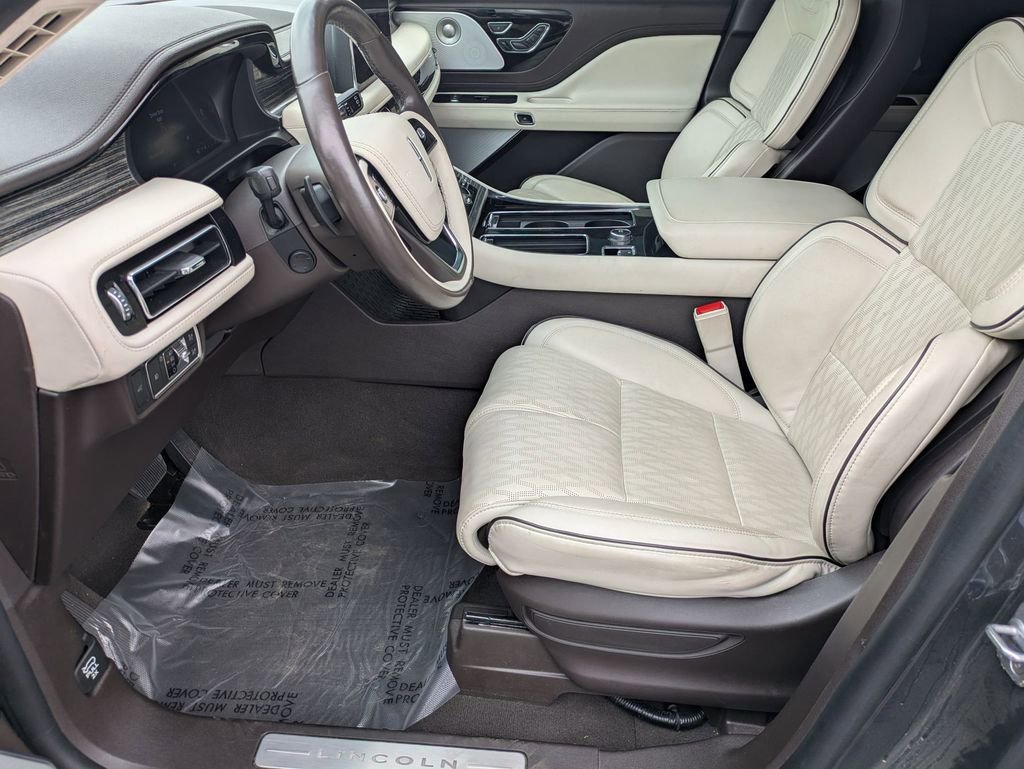 Used 2022 Lincoln Aviator Black Label w/ Dynamic Handling Package image 13