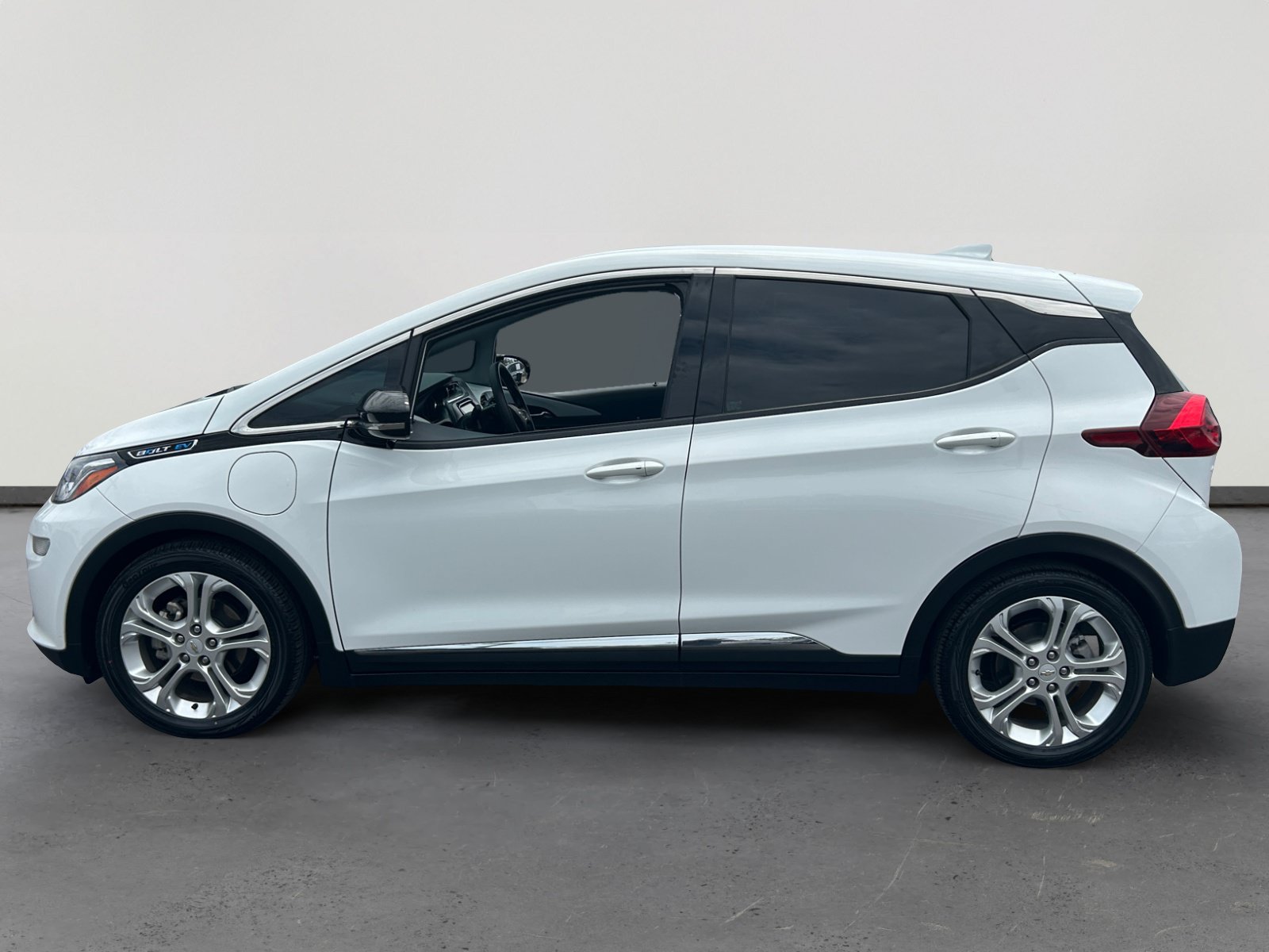 Used 2019 Chevrolet Bolt LT FWD video 2