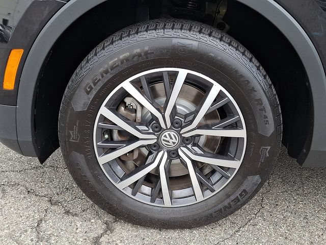 Used 2020 Volkswagen Tiguan SE AWD/4WD image 8