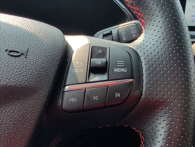 Used 2025 Ford Escape ST-Line FWD image 18