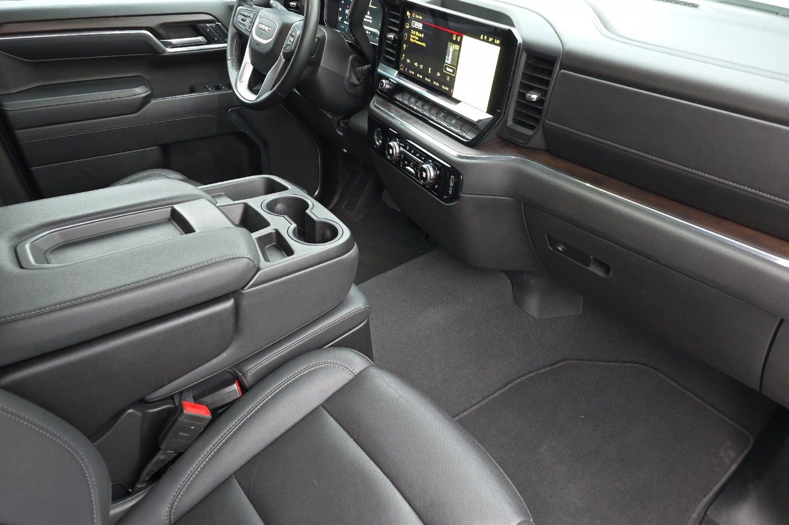 Used 2024 GMC Sierra 1500 SLT image 20