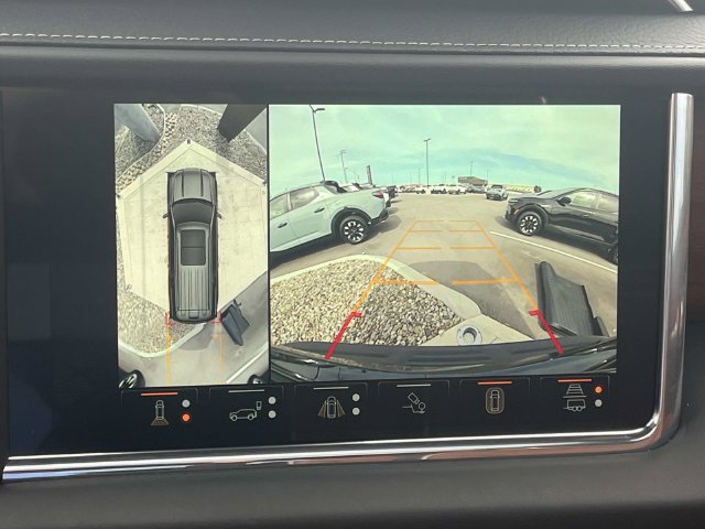 Used 2023 GMC Yukon Denali Ultimate AWD/4WD image 35